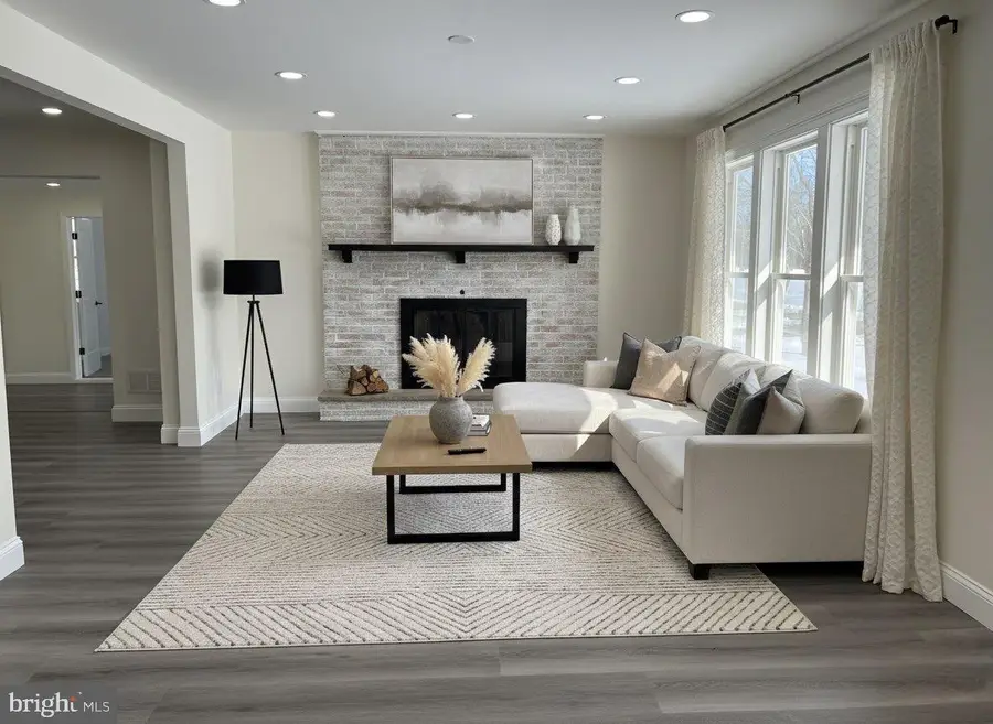 574 Juliana Dr, Vineland, NJ 08360 - #2