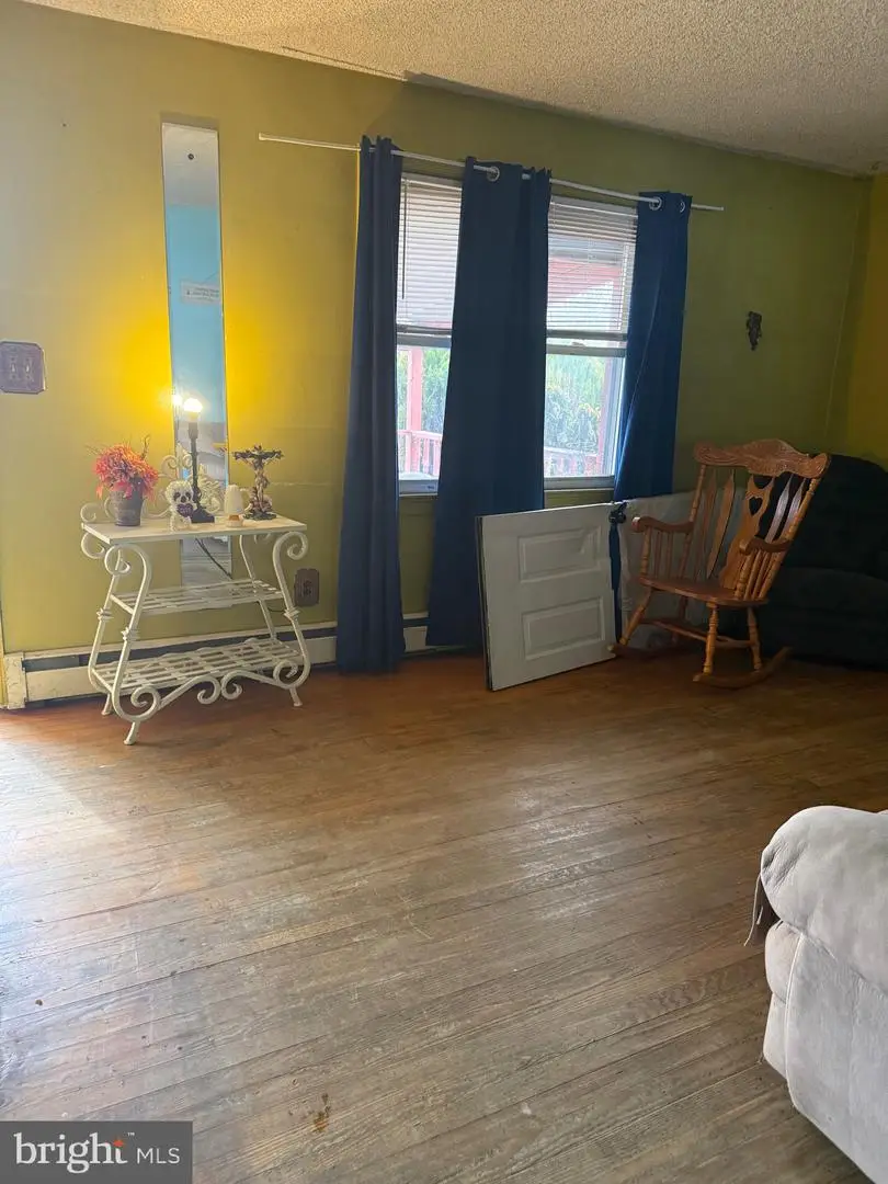 28 W Almond St, Vineland, NJ 08360 - #3