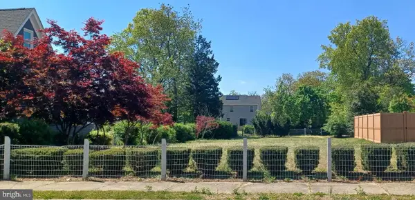 313 W Race St W, MILLVILLE, NJ 08332