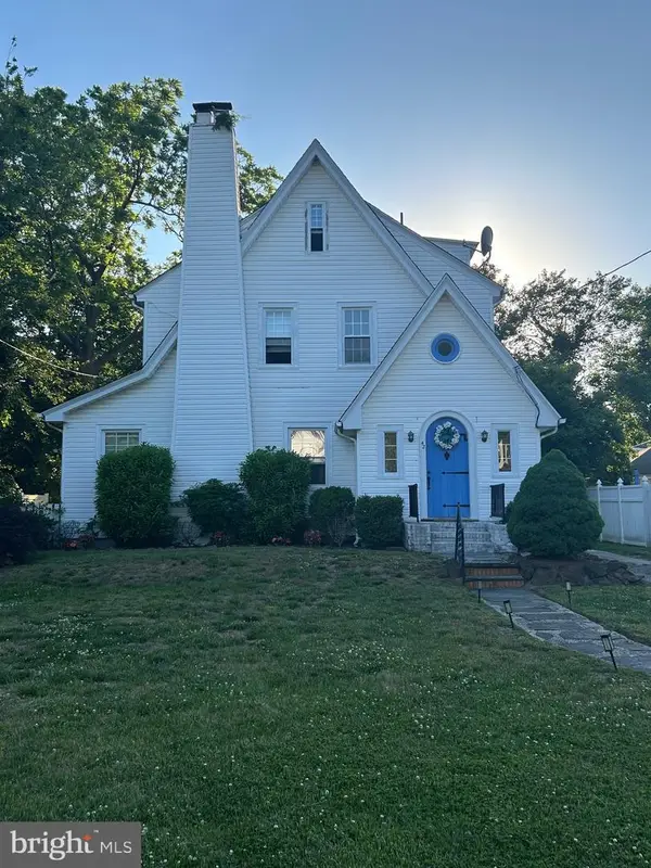 42 S State St, VINELAND, NJ 08360