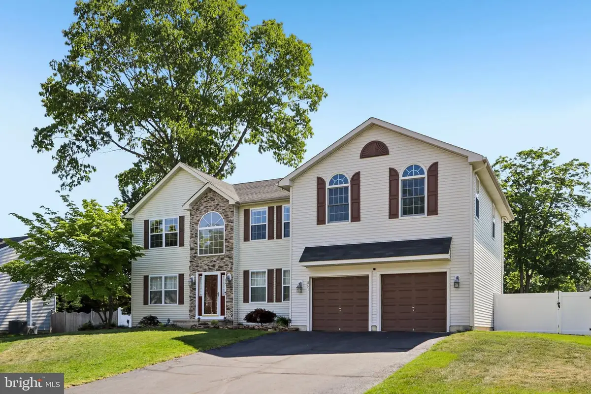 861 Longwood Dr, Vineland, NJ 08361 - #1