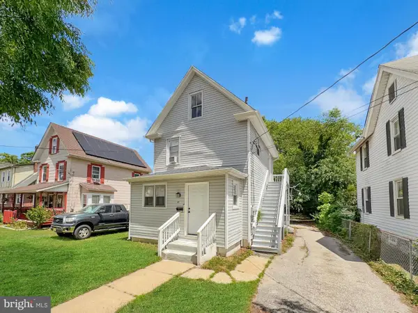 31 S Myrtle St, VINELAND, NJ 08360