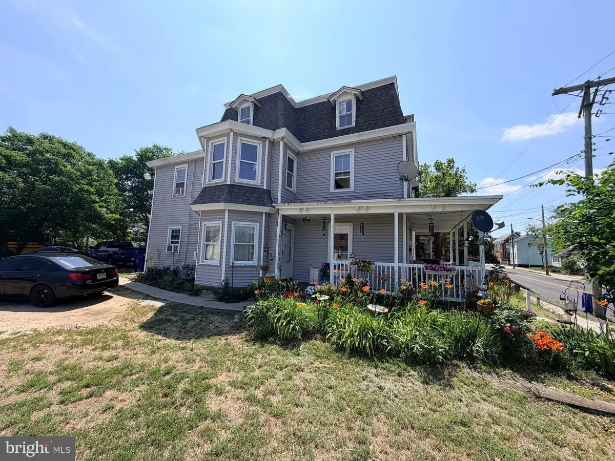 305 S 2nd St, Millville, NJ 08332 - #1