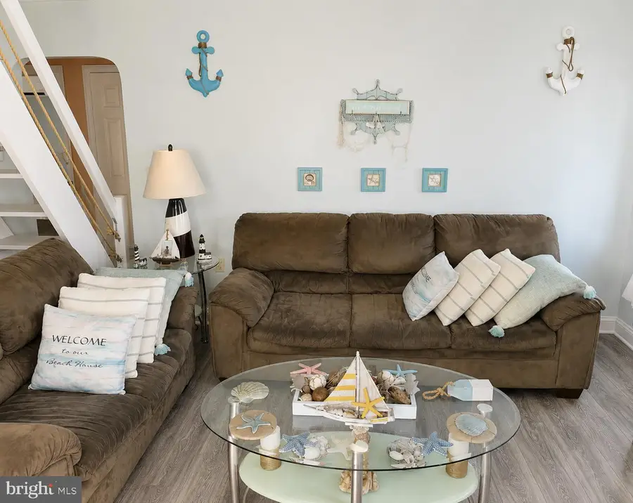22 W Oak St W, Millville, NJ 08332 - #3