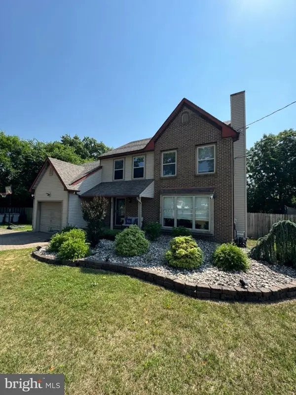 855 S Spring Rd, VINELAND, NJ 08361