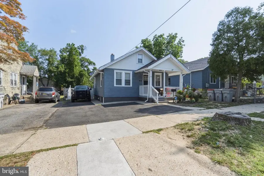 216 W Montrose St, Vineland, NJ 08360 - #2