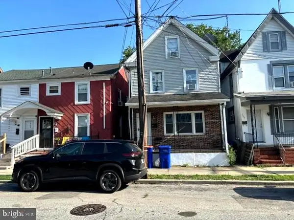 109 E Pine St, MILLVILLE, NJ 08332