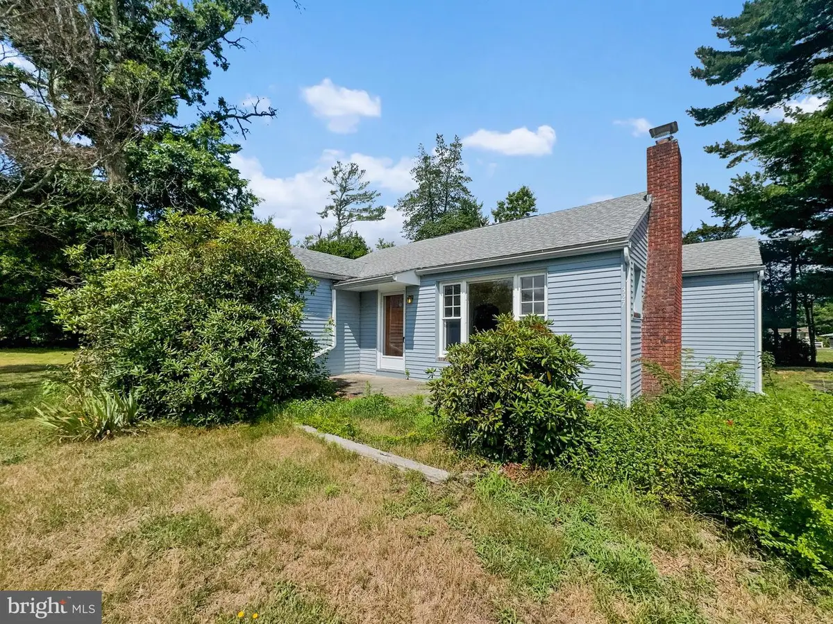 327 W Park Dr, Bridgeton, NJ 08302 - #1