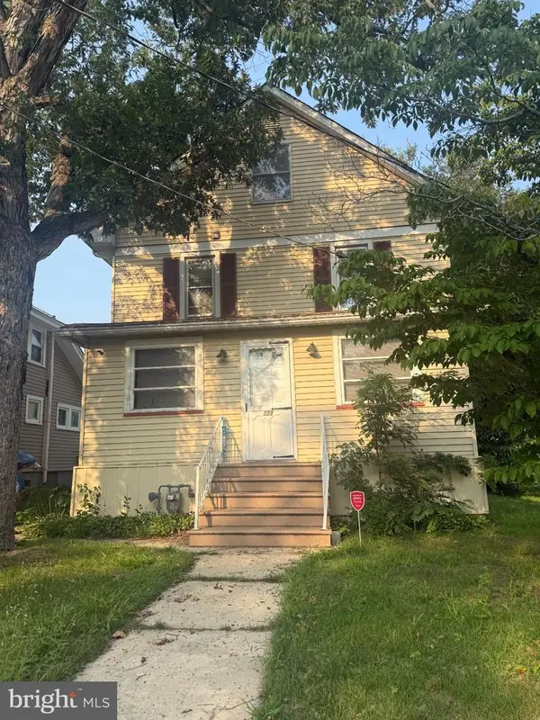 829 S 2nd St, MILLVILLE, NJ 08332