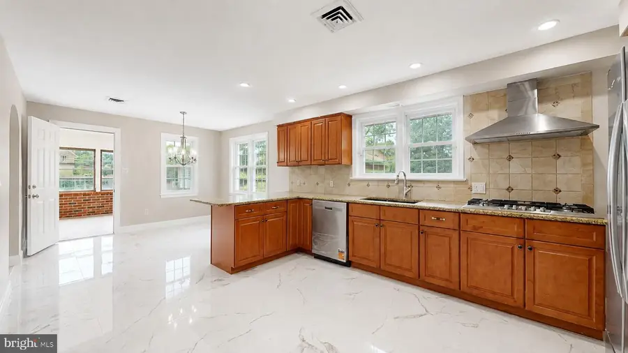 1659 E Walnut Rd, Vineland, NJ 08361 - #3
