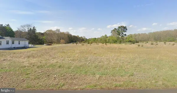1252 W Oak Rd, VINELAND, NJ 08360