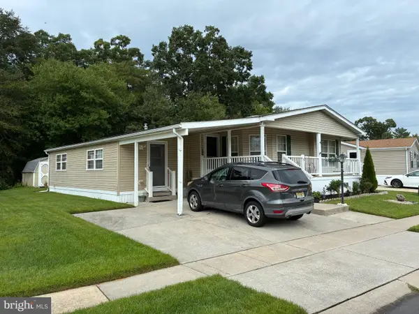 1616 Pennsylvania Ave #157 Dennis Ln, VINELAND, NJ 08361
