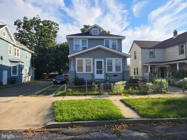 229 W Plum, VINELAND, NJ 08360