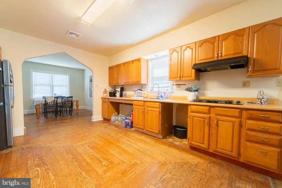 647 Main St, Leesburg, NJ 08327 - #3