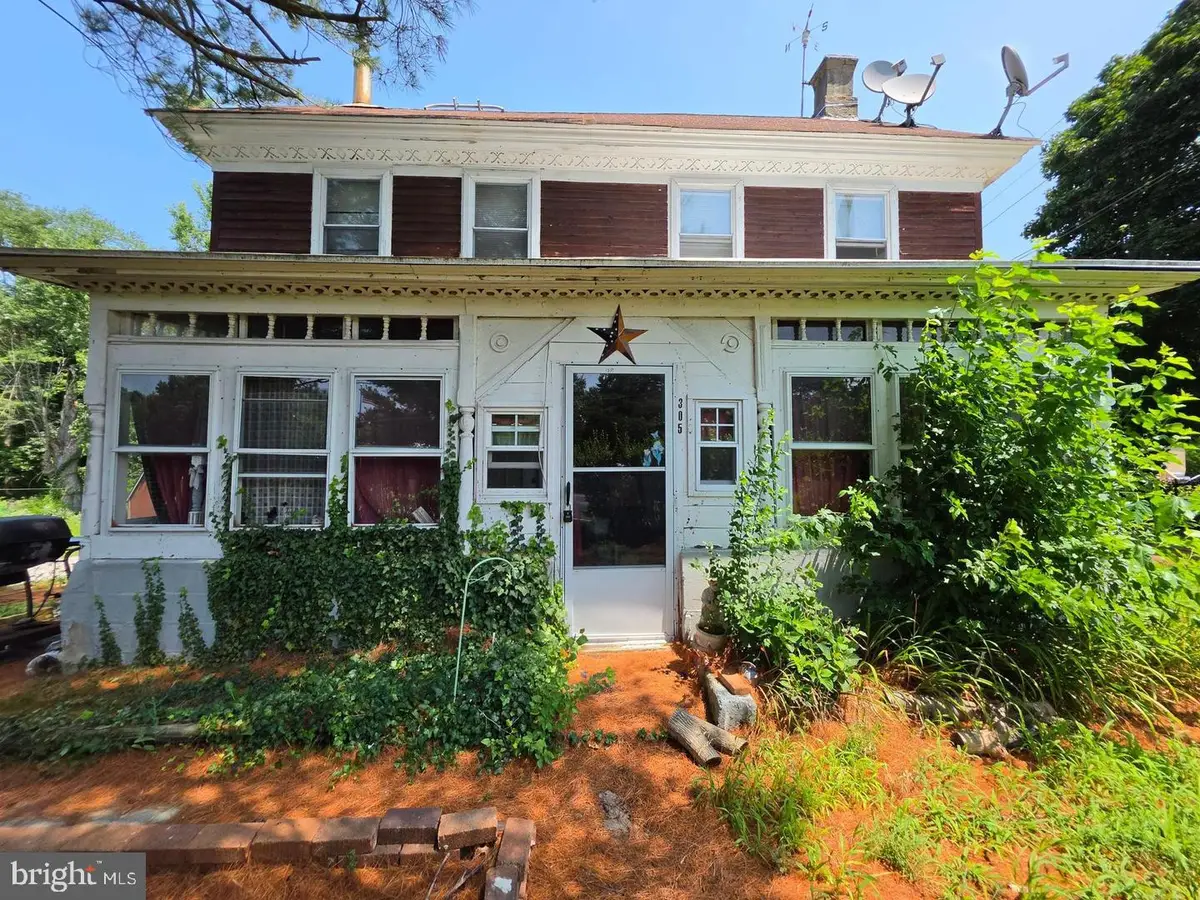 305 Main St, Newport, NJ 08345 - #1