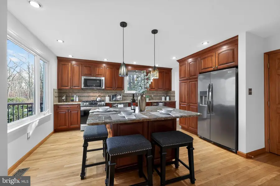 18 Tenby Chase Dr, Voorhees, NJ 08043 - Image #3