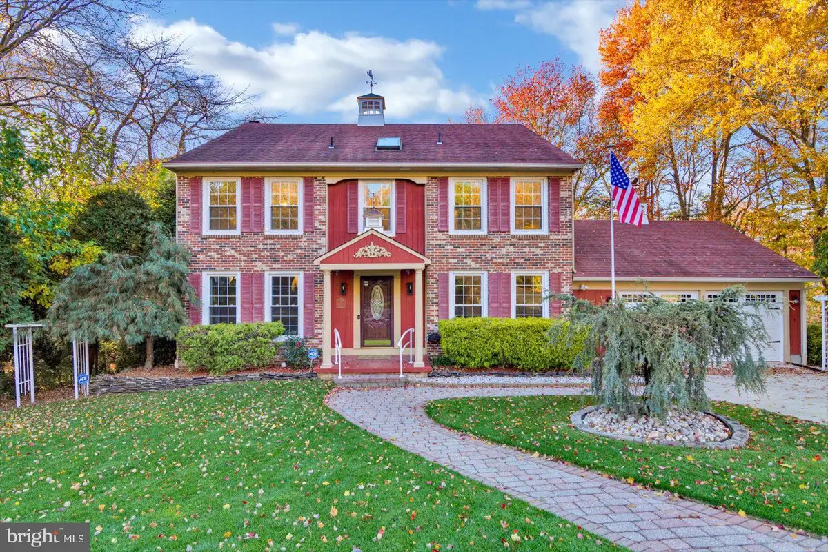 13 Brookview Dr, Voorhees, NJ 08043 - Image #1