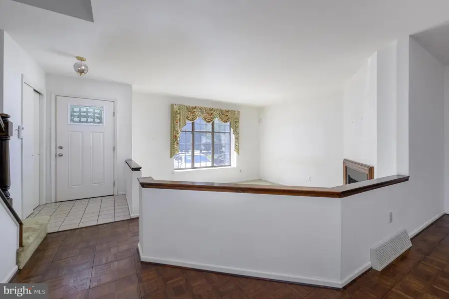 7 Crofton Cmns, Cherry Hill, NJ 08034 - Image #2