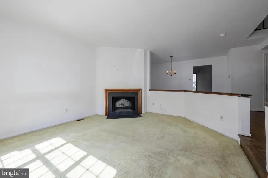 7 Crofton Cmns, Cherry Hill, NJ 08034 - Image #3