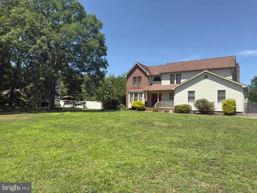 16 Arcadian Dr, Sicklerville, NJ 08081 - Image #2