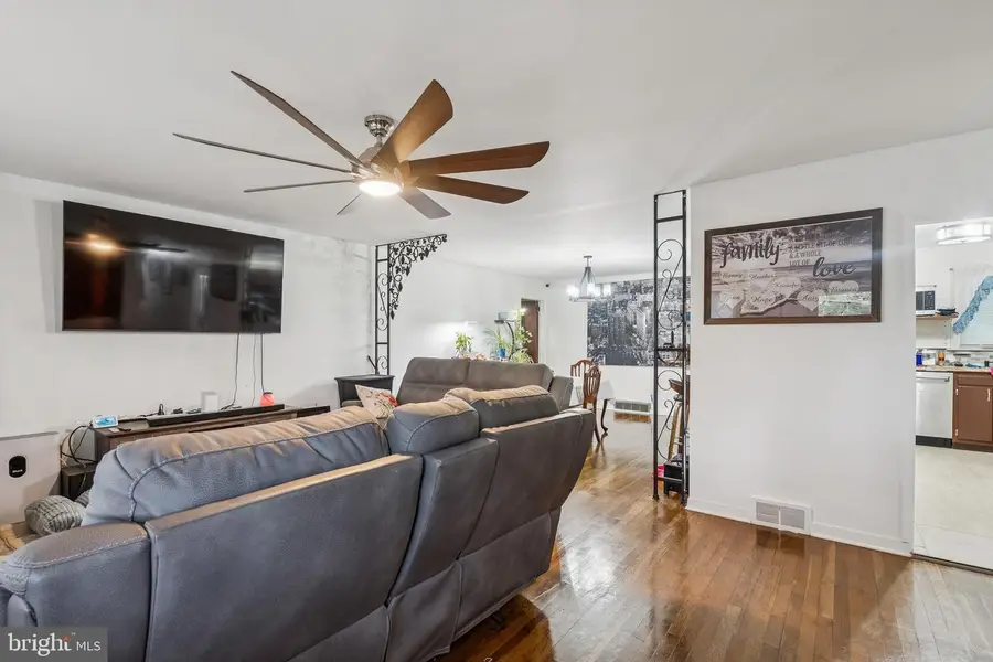 610 W Chestnut Ave, Merchantville, NJ 08109 - Image #3