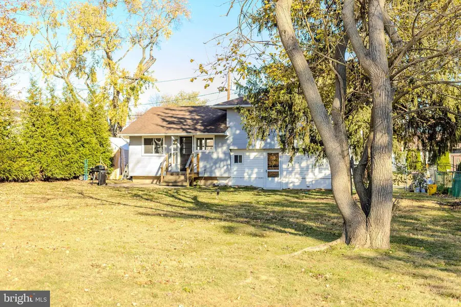 27 Lillian Pl, Glendora, NJ 08029 - Image #2