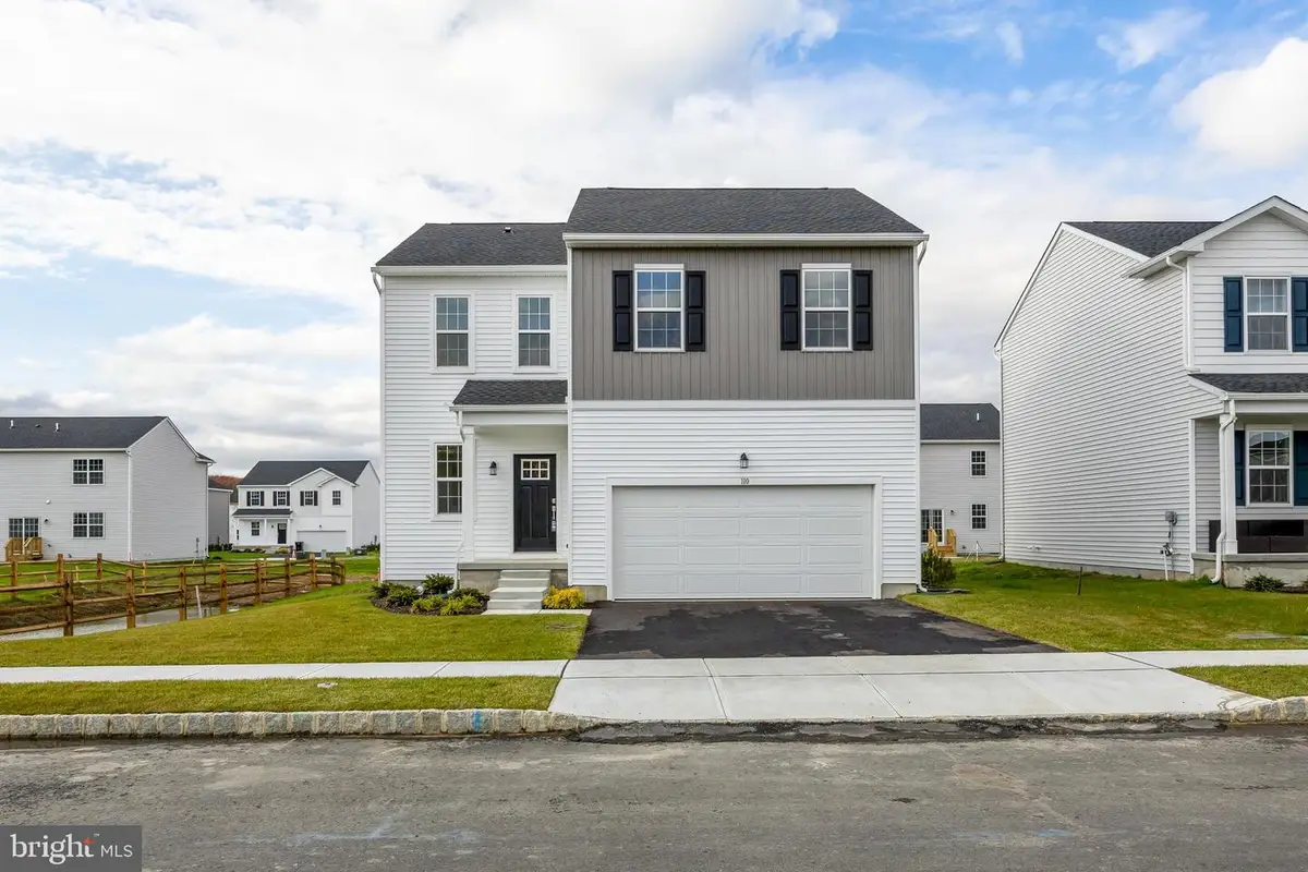 110 Old School House Rd, Sicklerville, NJ 08081 - Image #1