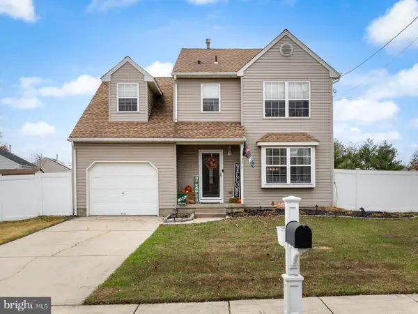 30 Orchard Ave, BLACKWOOD, NJ 08012