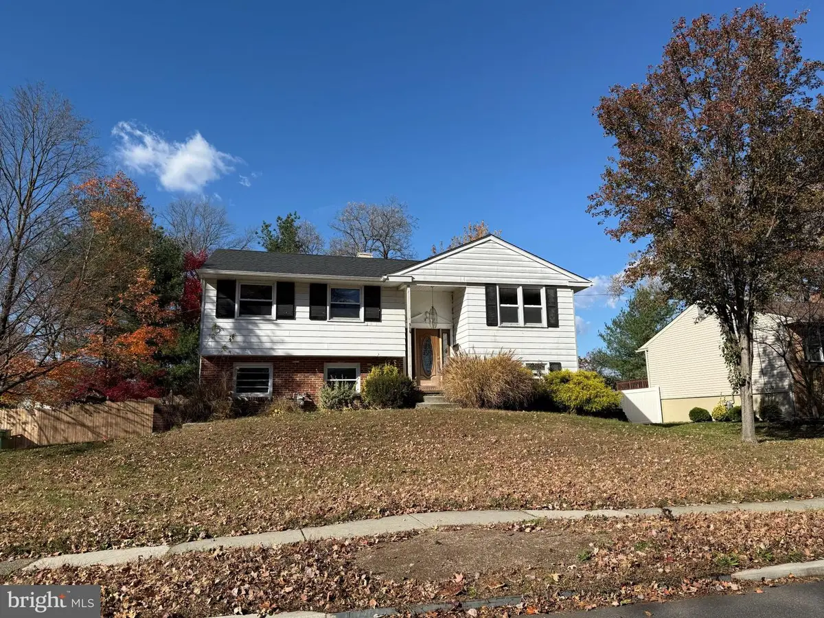 916 Edgemoor Rd, Cherry Hill, NJ 08034 - Image #1