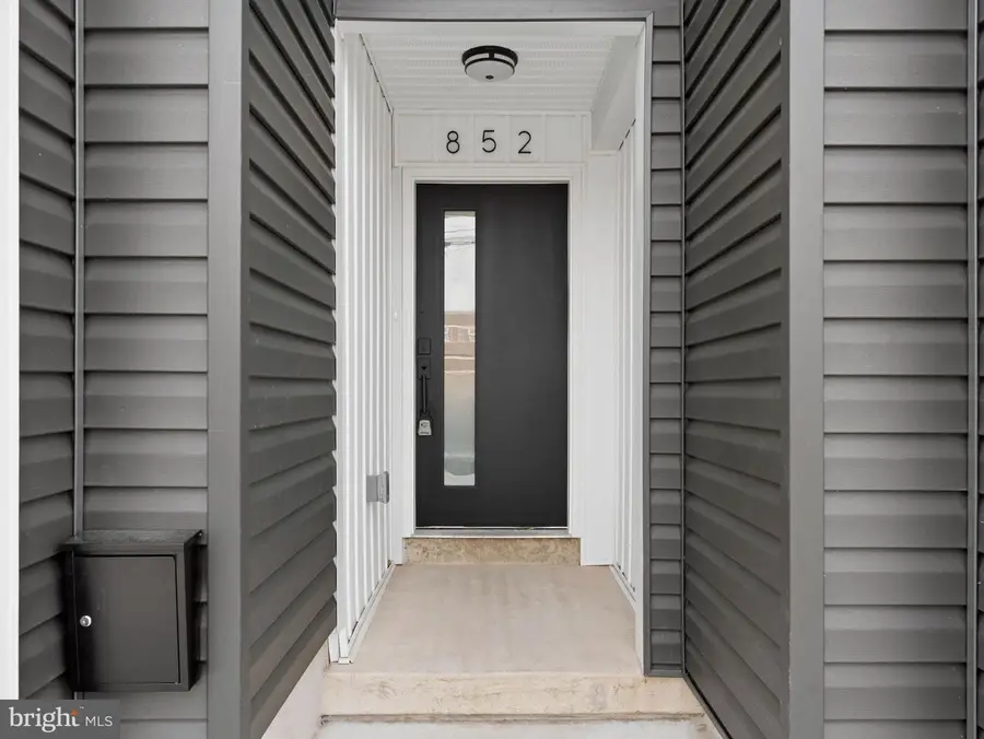 852 Woodland Ave, Camden, NJ 08104 - #3