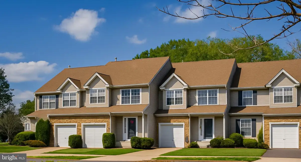 361 Hidden Dr, Blackwood, NJ 08012 - Image #1