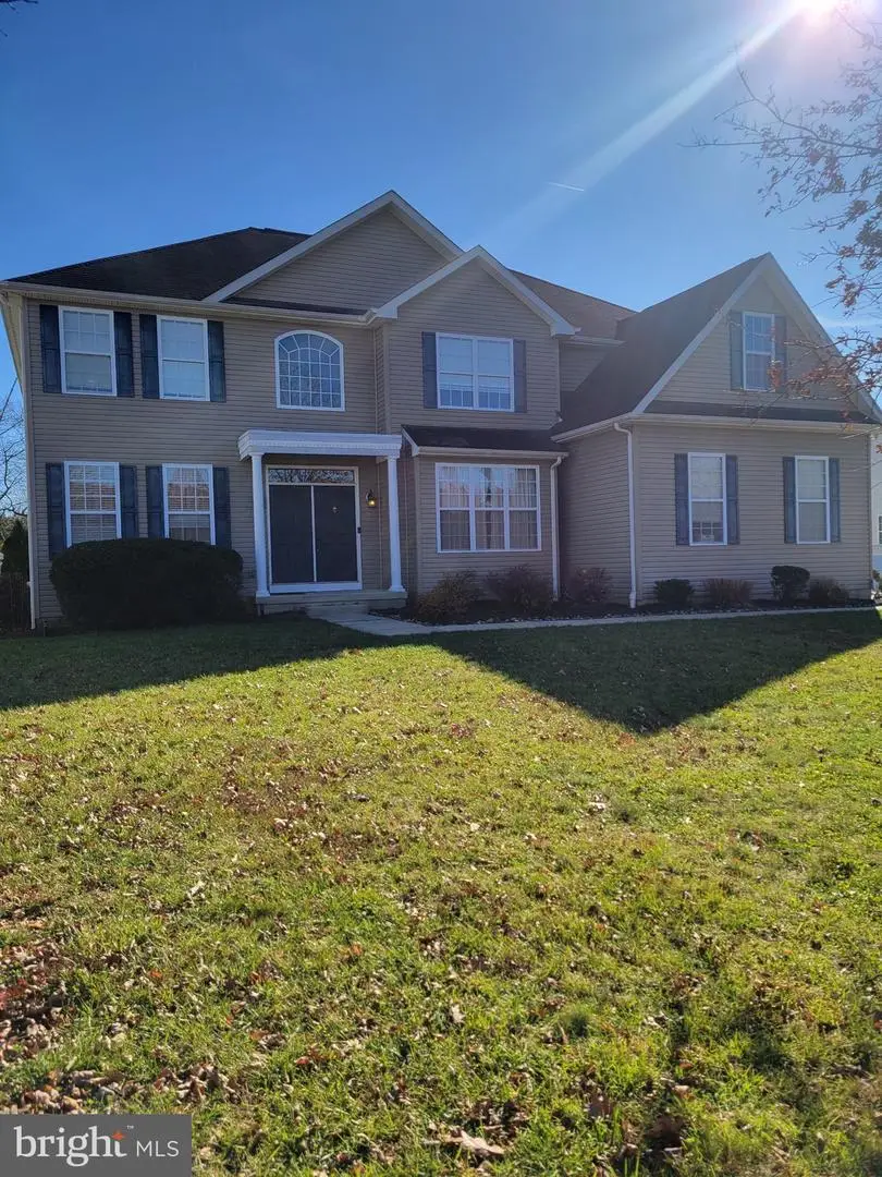 115 Golden Meadow Ln, Sicklerville, NJ 08081 - Image #1