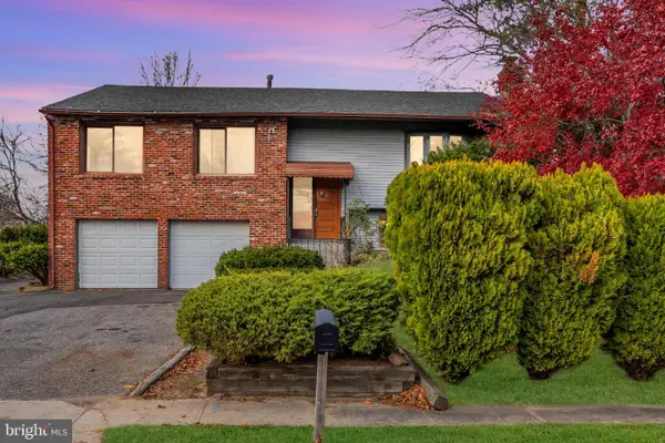 22 Pershing Ln, SICKLERVILLE, NJ 08081