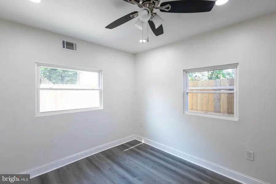 746 Pine St, Camden, NJ 08103 - Image #2