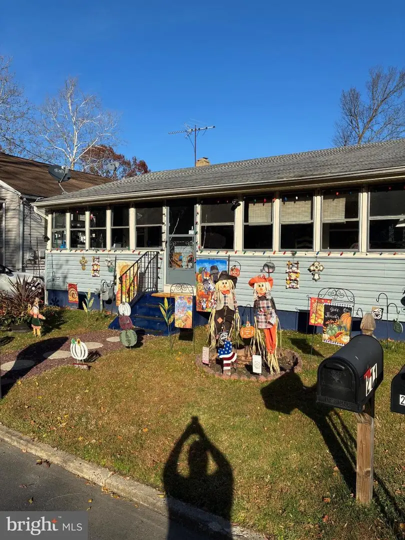 213 W Lake Ave, Blackwood, NJ 08012 - Image #1