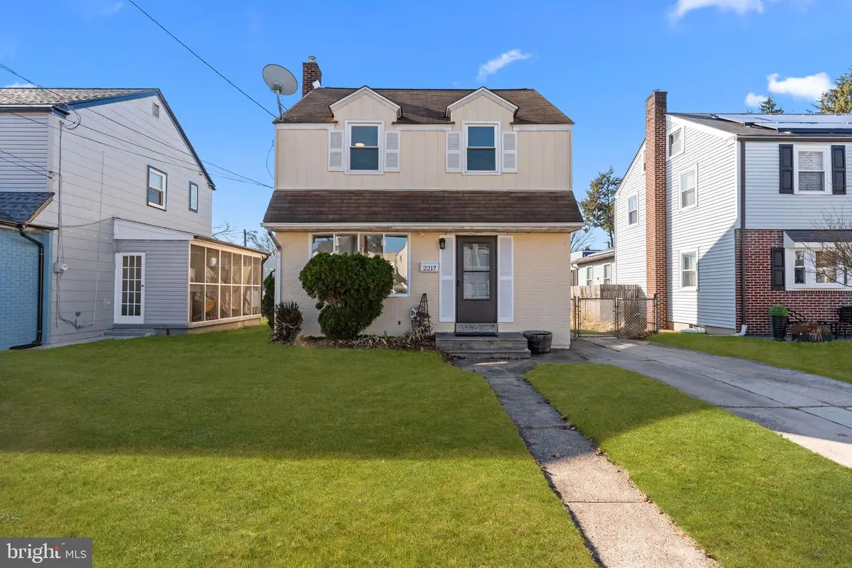 2217 Hollinshed Ave, Pennsauken, NJ 08110 - Image #1