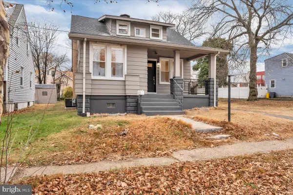 1938 W River Dr, PENNSAUKEN, NJ 08110