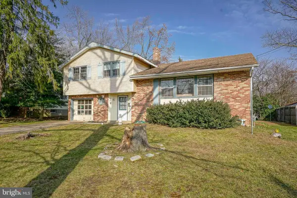 225 Drake Rd, CHERRY HILL, NJ 08034