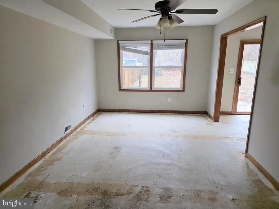 202 Bartal Ct, Atco, NJ 08004 - Image #3