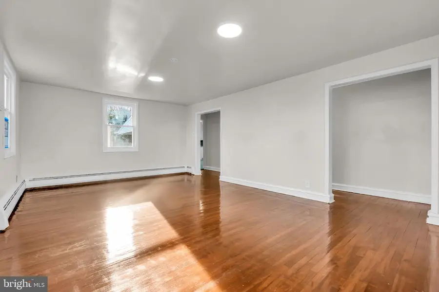 112 Petitt Ave, Cherry Hill, NJ 08002 - Image #3