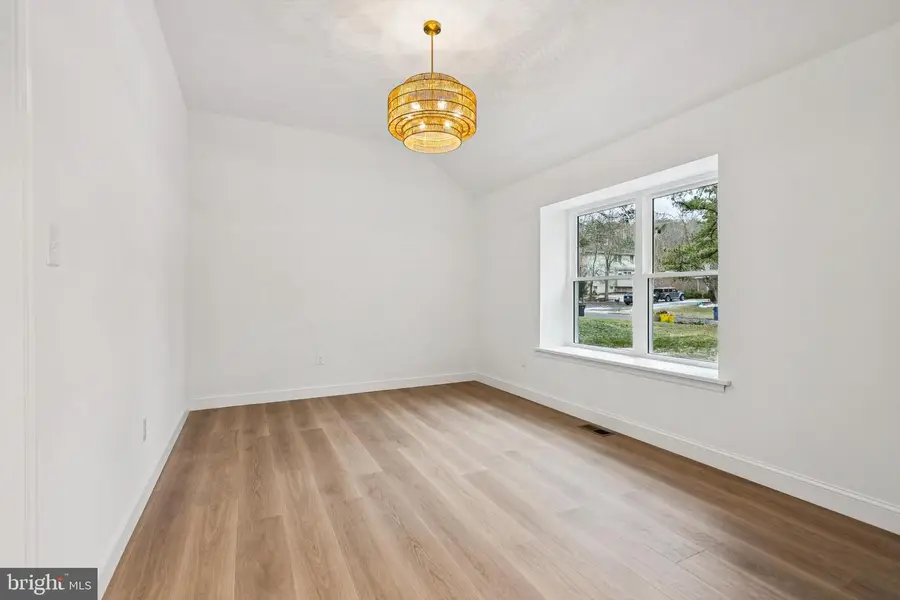 13 Barclay Ln, Voorhees, NJ 08043 - Image #3