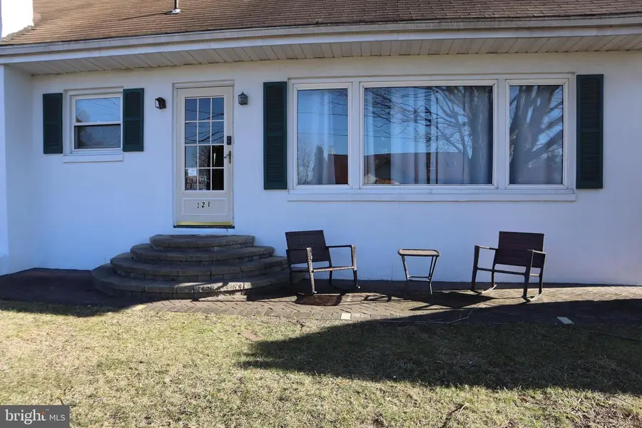 121 Patterson Ave, Bellmawr, NJ 08031 - Image #2