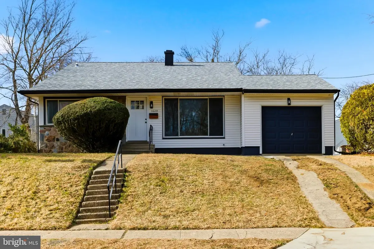 1609 Astor Dr, Cherry Hill, NJ 08003 - Image #1