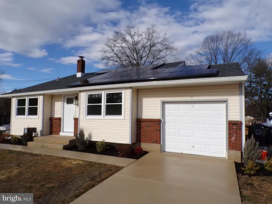 901 Bentley Rd, Lindenwold, NJ 08021 - Image #2