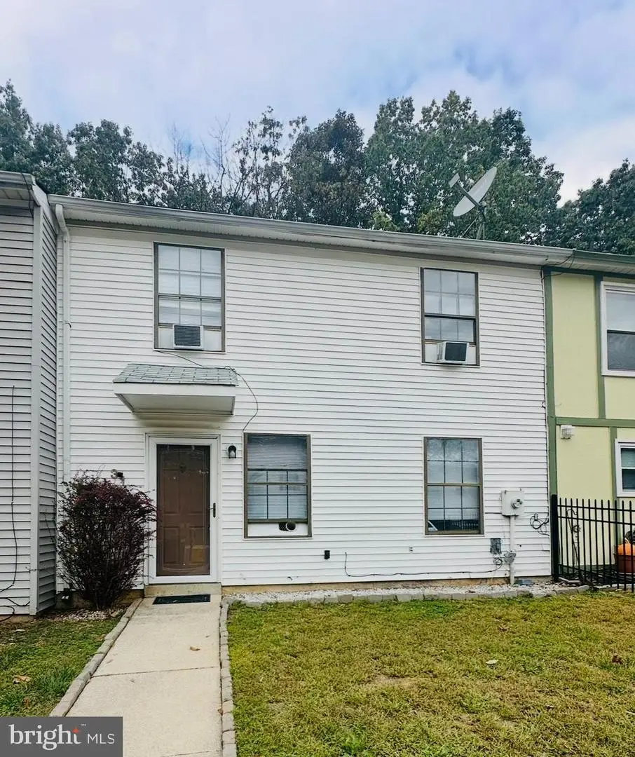 31 Brookshire Rd, Sicklerville, NJ 08081 - Image #1