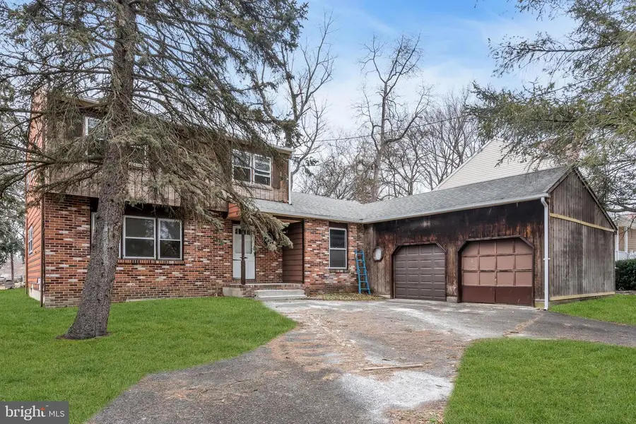 225 Lakeside Ave, Blackwood, NJ 08012 - Image #2