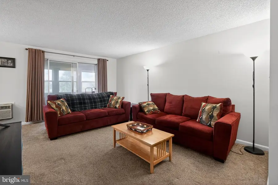 1-d Beverly Ln, Stratford, NJ 08084 - Image #2