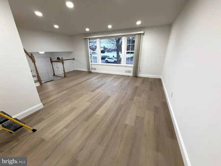 924 Cropwell Rd, Cherry Hill, NJ 08003 - Image #3