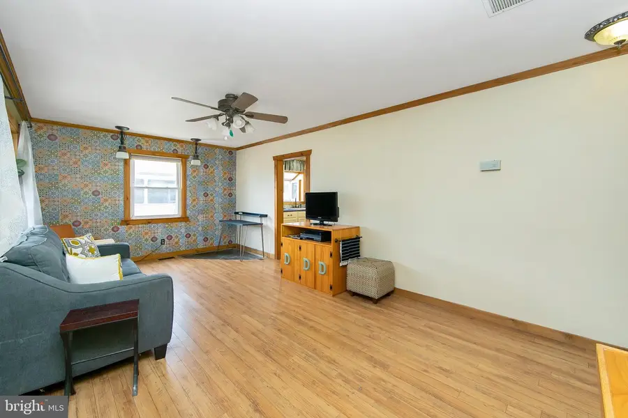 17 S Walnut Cir, West Berlin, NJ 08091 - Image #2