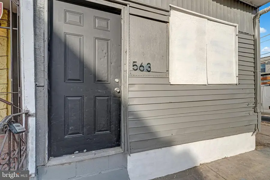 563 Bailey St, Camden, NJ 08102 - Image #3